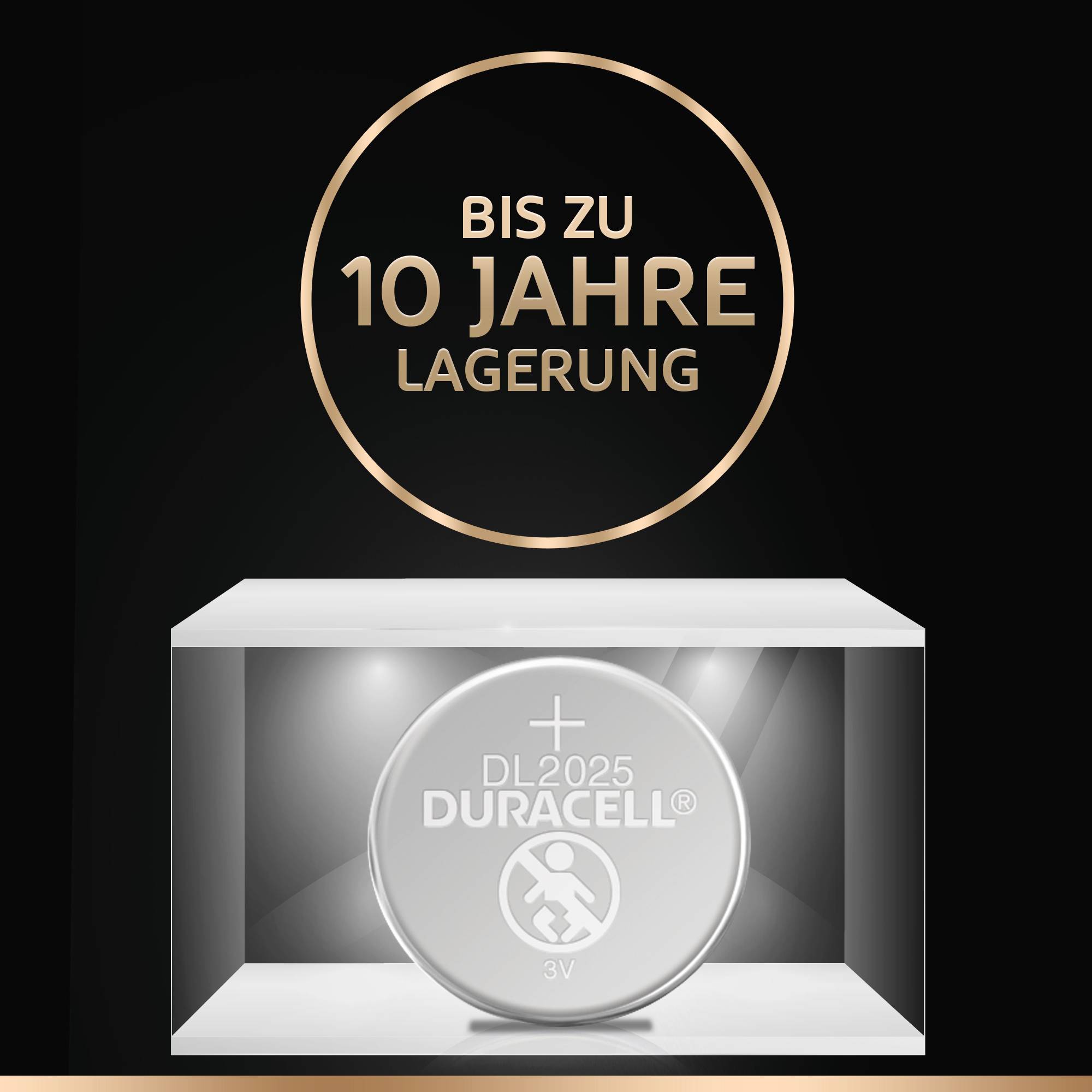 Duracell Knopfzelle DL2025 in einer Box, dazu der Text 'Bis zu 10 Jahre Lagerung' in einem Kreis, was ihre Haltbarkeit betont.