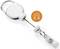 Ein runder, weißer Schlüsselhalter mit Karabinerhaken und ausziehbarem Kabel. Ein orangefarbenes Symbol zeigt einen Magneten.