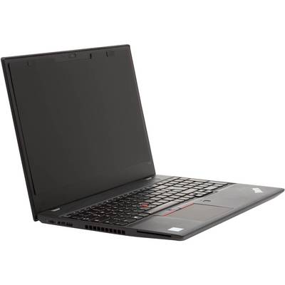 Ein aufgeklappter Laptop mit schwarzem Gehäuse, mattem Bildschirm und rotem TrackPoint auf der Tastatur.