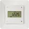 Ein digitales Thermostat zeigt '12:25' am Dienstag an, mit Modus 'auto'.