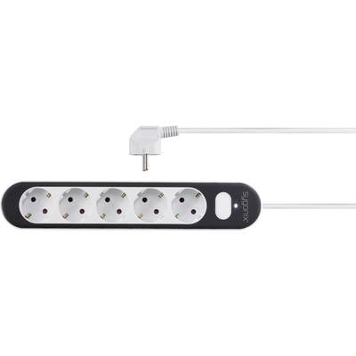 Fünffach-Steckdosenleiste mit Schalter, schwarzes und weißes Design, angeschlossenes Kabel mit rechtwinkligem Stecker. Ideal zur Stromverteilung.