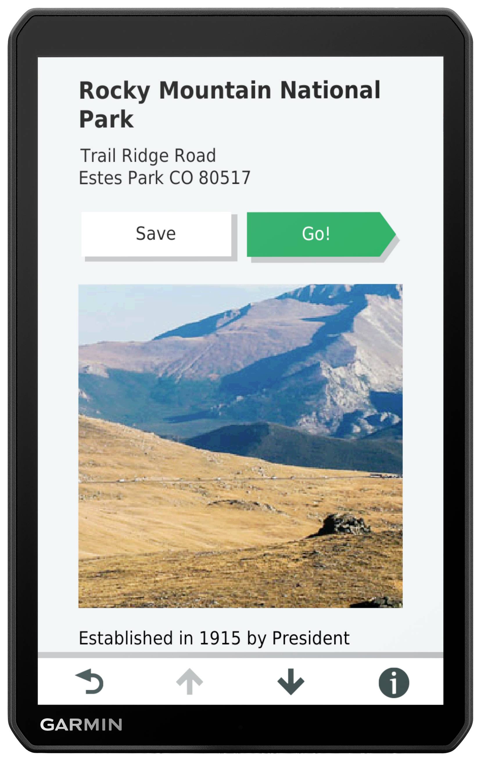 Navigationsgerät zeigt 'Rocky Mountain National Park', Adresse 'Trail Ridge Road, Estes Park CO 80517', Bild von Bergen und grüner Pfeil mit 'Go!'.