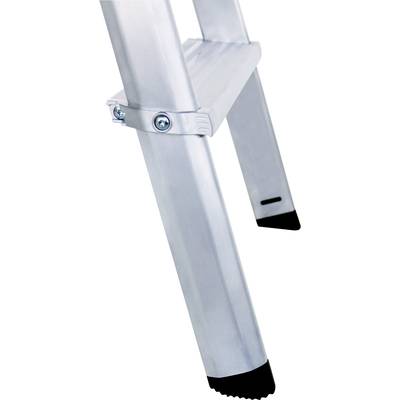 Untere Sprosse einer Aluleiter mit schwarzem Gummifuß auf hellem Hintergrund, stabil und robust konstruiert.