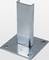 Silberne Stahlhalterung mit rechteckiger Basis und aufragendem U-förmigem Schaft, geeignet für Bauzwecke.
