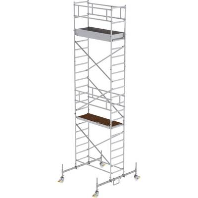 Aluminiumgerüst mit Rädern, bestehend aus mehreren Etagen. Geeignet für Bauarbeiten oder Reparaturen in größeren Höhen.