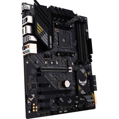 Mainboard für Gaming-Computer mit mehreren PCIe-Steckplätzen und Ports, bezeichnet als 'TUF Gaming B550 Plus', geeignet für AMD-Prozessoren.