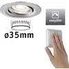 Eine Hand betätigt einen Dimmschalter. Oben links ein Einbaustrahler, rechts das 'easydim'-Logo und darunter der Text 'Ø35mm'.