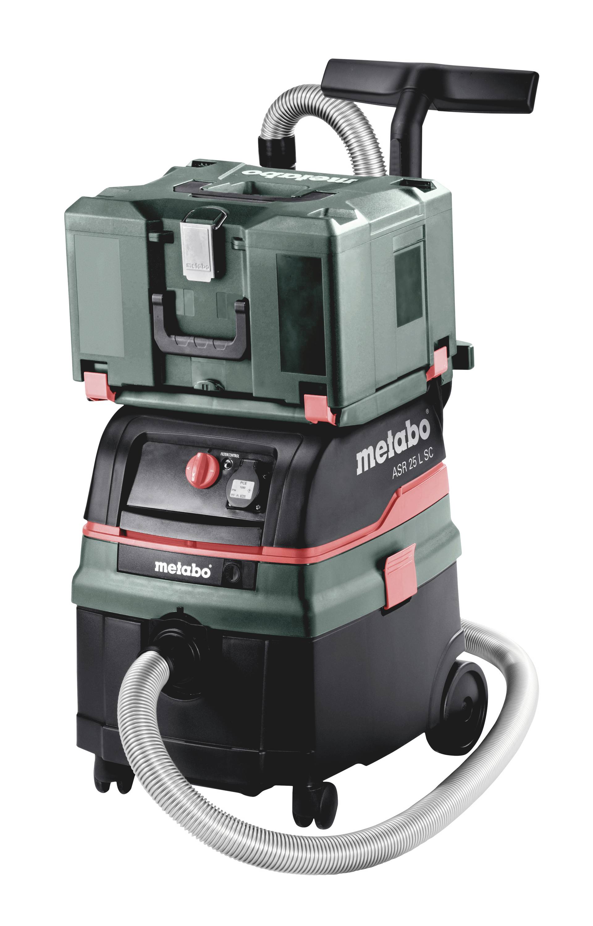 Ein grün-schwarzer Metabo ASR 35 L SC Industriestaubsauger mit Rollen und einem flexiblen Saugschlauch, konzipiert für anspruchsvolle Reinigungsaufgaben.