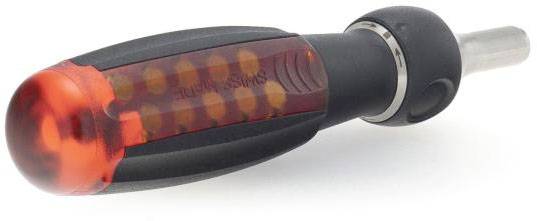 Schraubendreher mit rotem Griff und schwarzem Handteil, geeignet für verschiedene Schraubaufgaben.