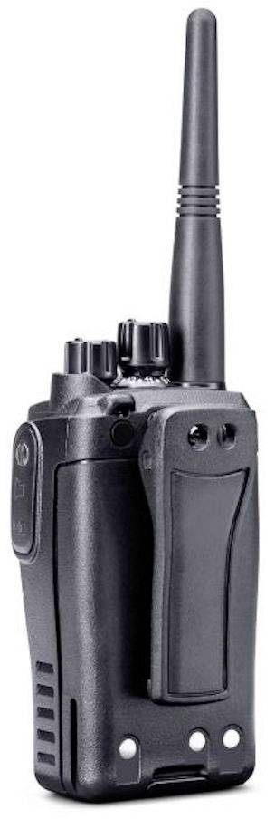 Ein schwarzes Walkie-Talkie mit Antenne, verschiedenen Tasten und einem Gürtelclip auf der Rückseite.