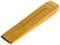 Ein gelber Holzspaltkeil aus Metall, der zum Spalten von Holz verwendet wird. Der Keil hat eine flache, scharfe Kante.