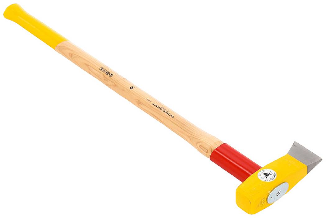Ein gelber Forsthammer mit Holzgriff und rotem Stoßschutz, geeignet zum Spalten und Fällen von Bäumen.
