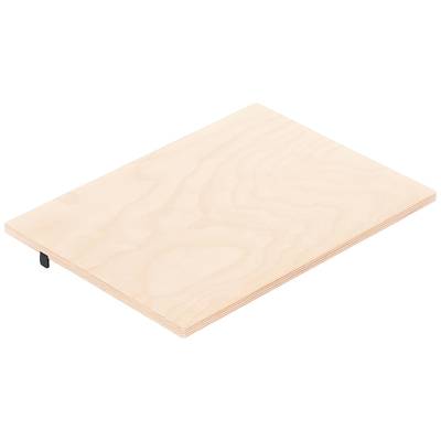 Rechteckige Holzplatte mit glatter, hellbrauner Oberfläche, leicht schräg gestellt, zeigt Maserung.