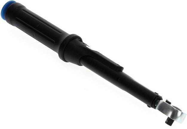 Schwarzer Drehmomentschlüssel mit blauem Griff und silberner Ratsche am Ende, ideal für präzises Anziehen von Schrauben.
