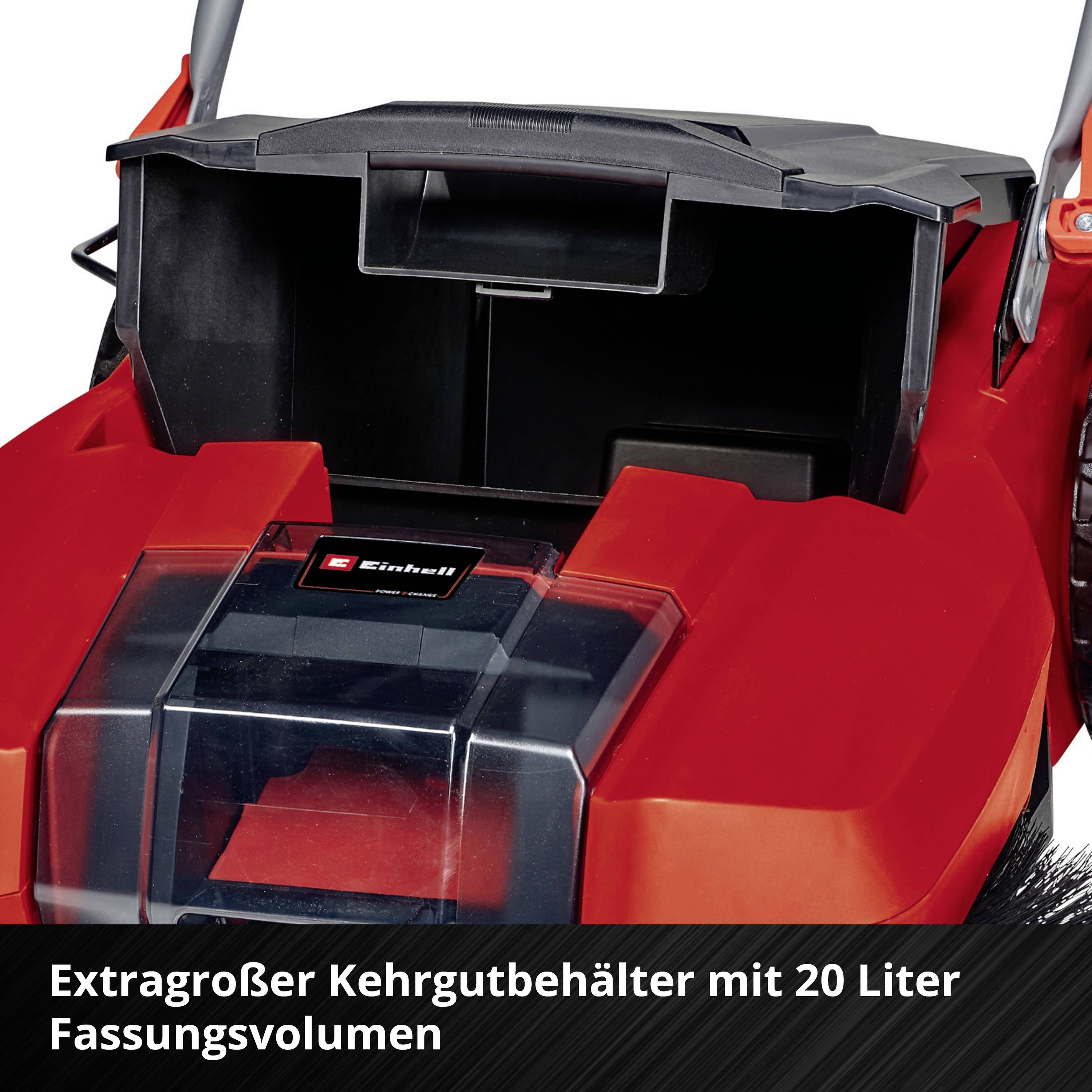 Roter Reinigungswagen mit offenem Behälter und dem Etikett einer Marke. Text: 'Extragroßer Kehrgutbehälter mit 20 Liter Fassungsvolumen'.