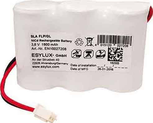 Batterie mit Aufschrift 'NiCd Rechargeable Battery, 3,6V 1800 mAh'. Enthält Symbole für Recyclen, Nicht in den Müll werfen, CE-Kennzeichnung.