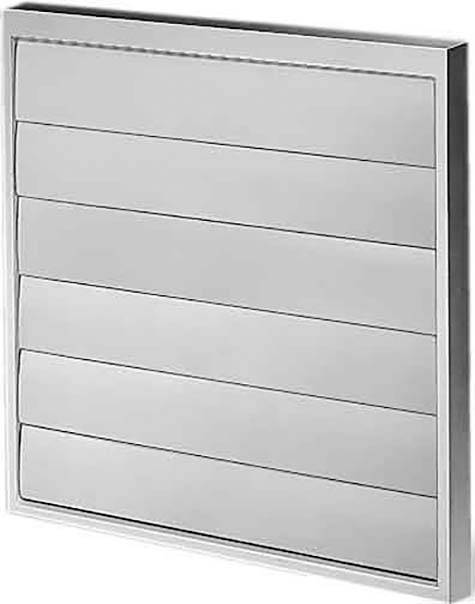 Metallventil mit horizontalen Lamellen, vermutlich zur Belüftung oder Luftzirkulation in Gebäuden verwendet.