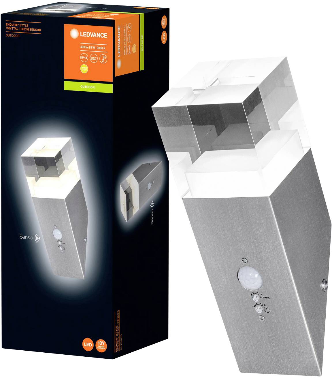 Eine LED-Außenleuchte von Ledvance mit Edelstahlgehäuse und Bewegungssensor. Verpackung zeigt Produktabbildung und Logos.