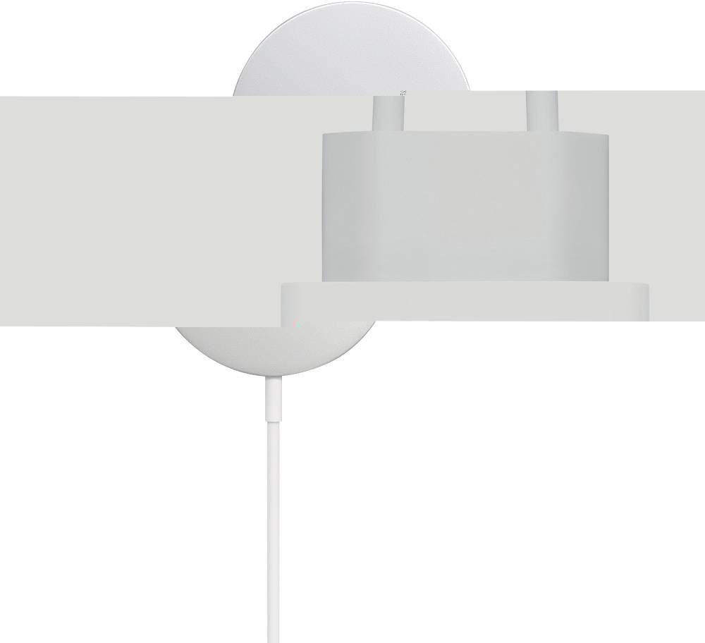 Eine weiße, schlichte Wandleuchte mit rundem Schirm und Kabel, an der Wand montiert. Minimalistisches Design für moderne Innenräume.