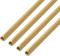 Vier lange, braune Plastikstäbe liegen parallel nebeneinander auf einem weißen Hintergrund.
