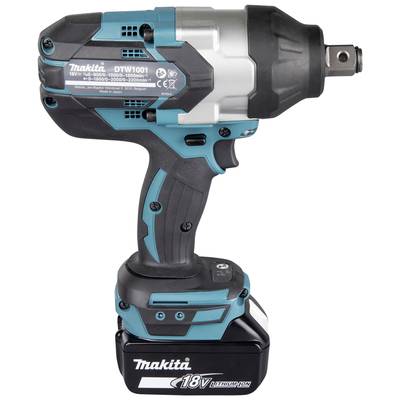 Ein blauer und schwarzer Akku-Schlagschrauber von Makita mit einem 18V Lithium-Ionen-Akku. Hauptsächlich zum Lösen oder Anziehen von Schrauben verwendet.