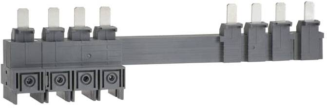 Ein graues elektrisches Verbindungselement mit fünf Einsteckplätzen und montierten Sicherungen. Es dient zur Stromverteilung.