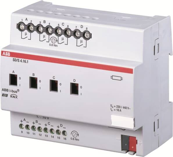 Ein graues elektronisches Gerät zur Steuerung und Verbindung in elektrischen Systemen mit verschiedenen Anschlüssen und einem roten Streifen.