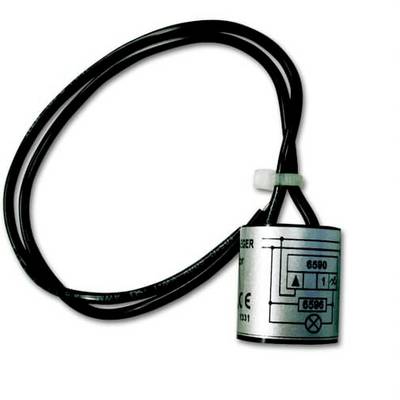 Ein zylindrischer elektrischer Sensor mit Kabel. Das Gehäuse hat eine etikettierte Zeichnung mit technischen Konfigurationen.