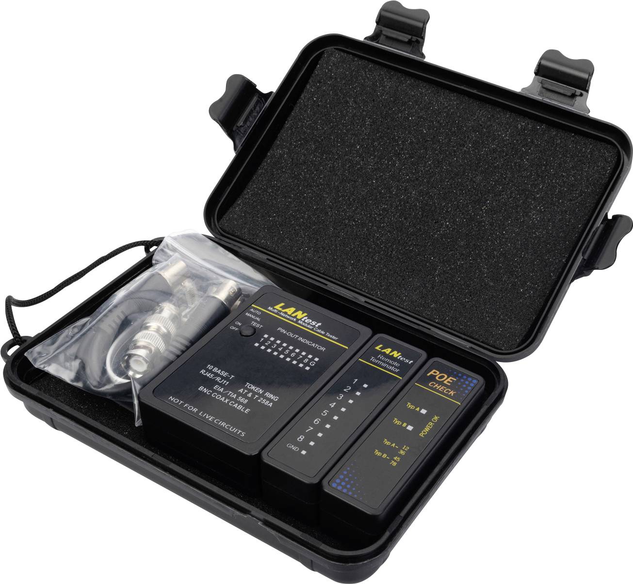 'Netzwerktestgerät-Kit in einem offenen schwarzen Koffer, enthält LAN-Tester, POE-Testgerät und Kabeladapter in einem Beutel.'