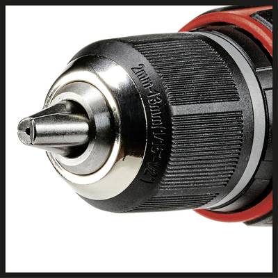 Nahaufnahme eines Bohrfutters mit Zentrierspitze. Es ist aus Metall und zeigt Markierungen für Größen von 2–13 mm.