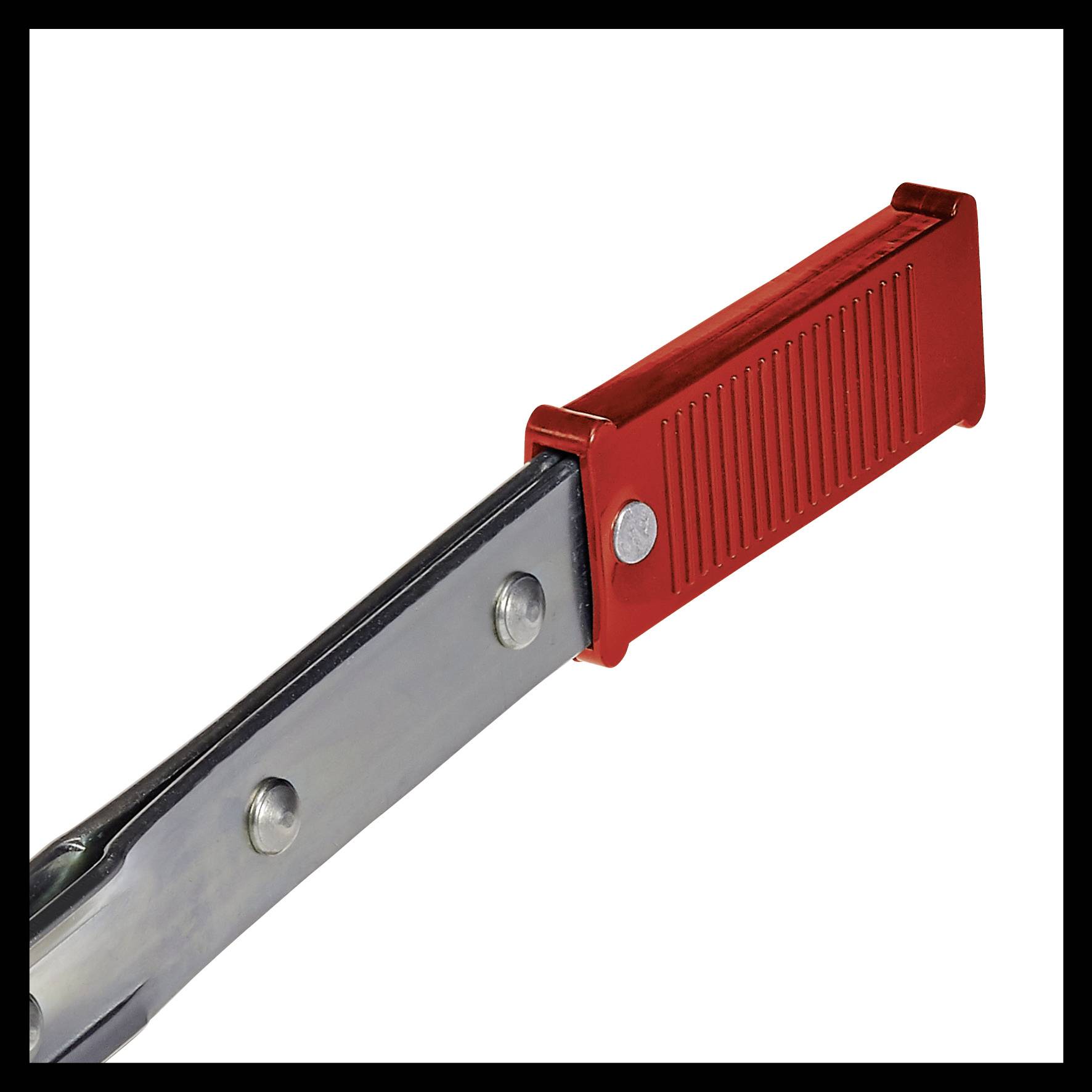 Silberner Hebel mit rotem Griff, vermutlich Teil eines Werkzeugs oder Mechanismus.