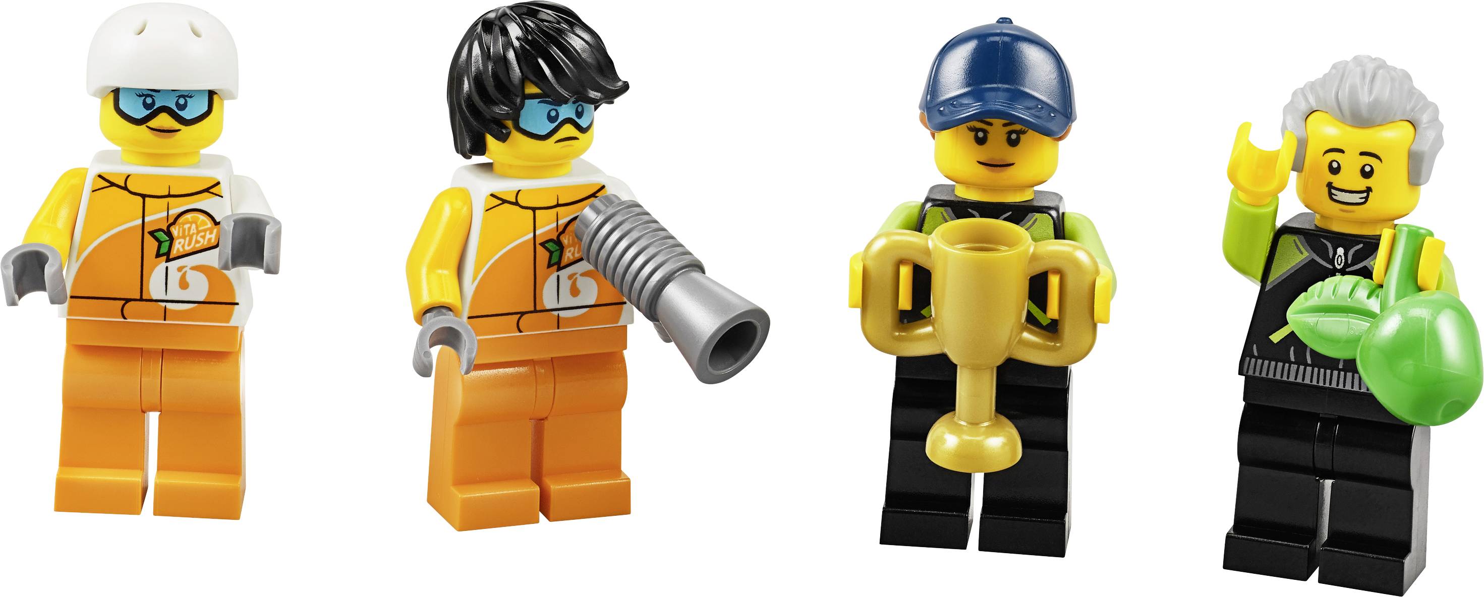 Vier LEGO-Figuren in sportlicher Kleidung. Zwei Figuren in orange-gelben Outfits, eine mit einem Helm und eine mit einem Laubbläser. Die dritte hält einen Pokal, die vierte hat graue Haare und winkt.