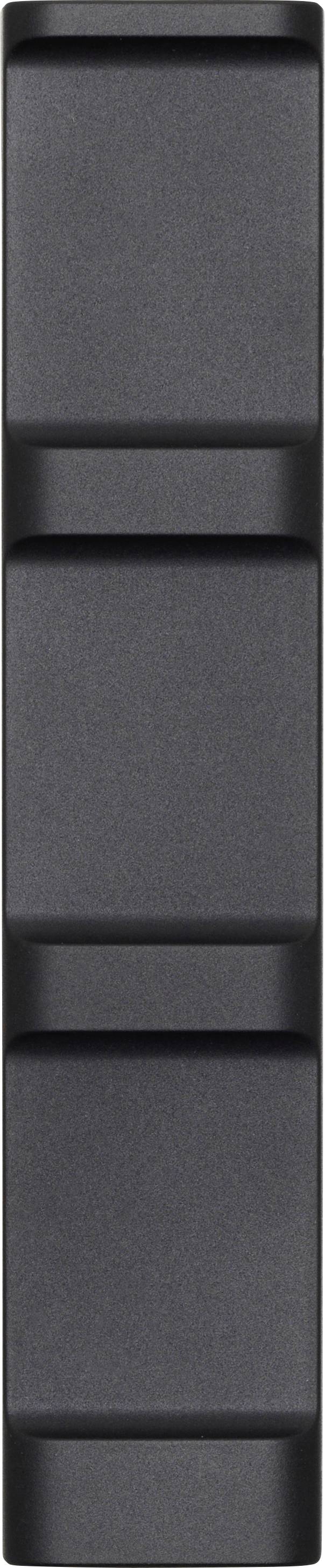 Ein schwarzer, rechteckiger, vertikaler Plastikbehälter mit vier Einbuchtungen zur Aufnahme von Gegenständen oder Aufbewahrung.