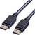Zwei schwarze DisplayPort-Kabel liegen nebeneinander, mit metallenen Steckerköpfen und geriffeltem Überzug für besseren Halt.