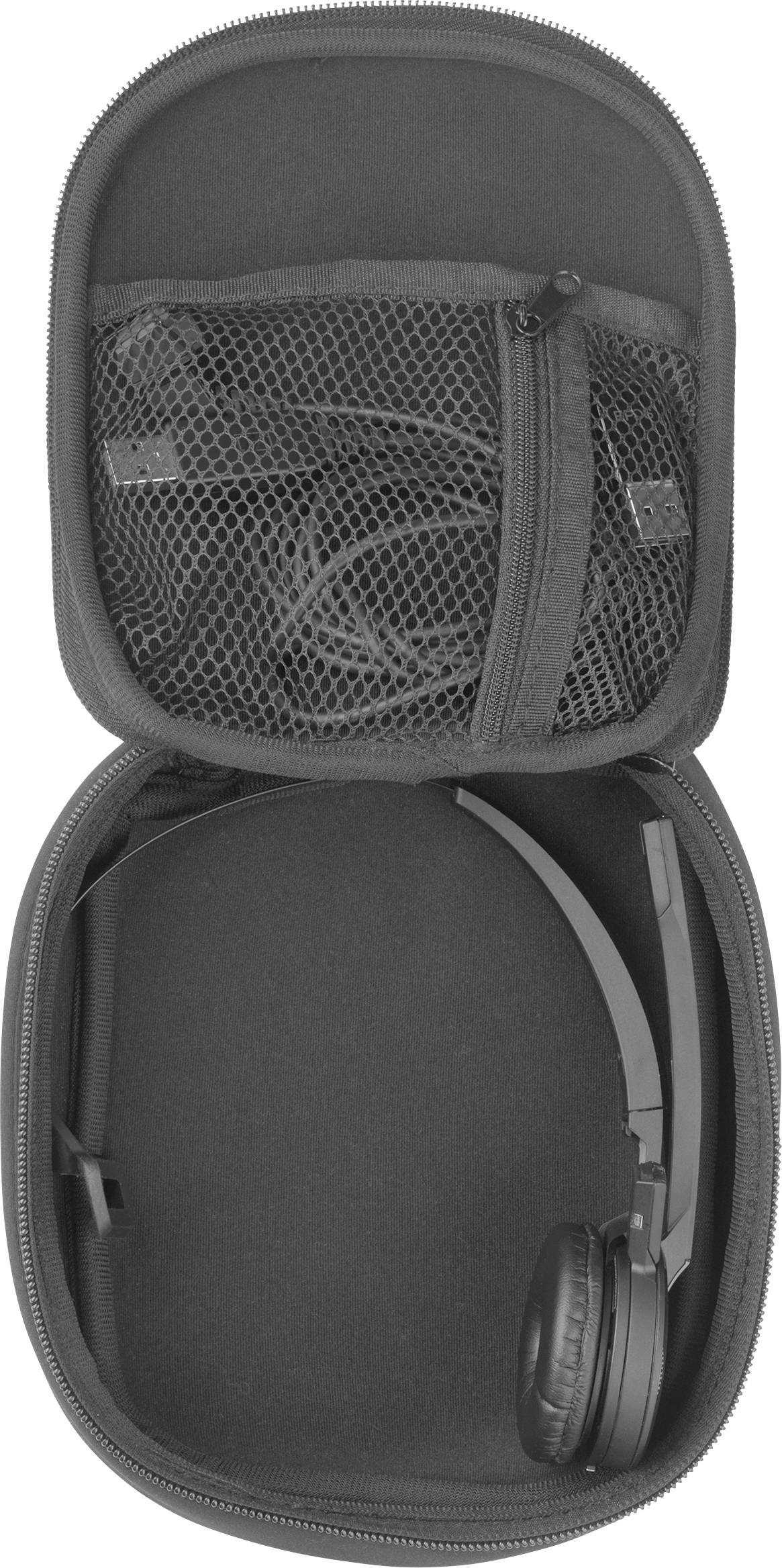 Geöffnete schwarze Tasche mit Kopfhörer, zeigt innen Netzfach mit Reißverschluss.