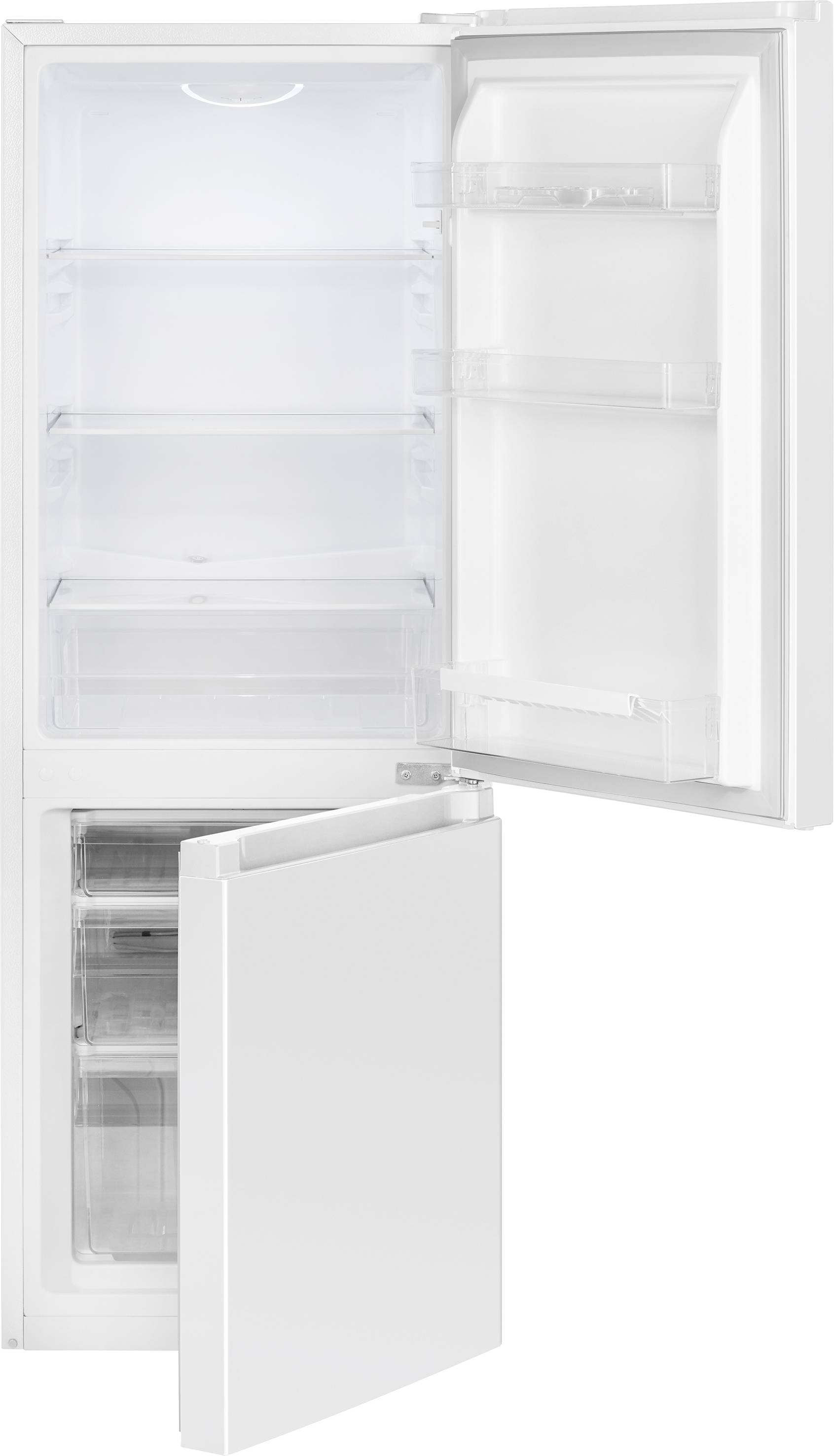 Ein geöffneter, leerer Kühlschrank mit einem Gefrierfach unten, drei Regalböden, und zwei Türablagen.