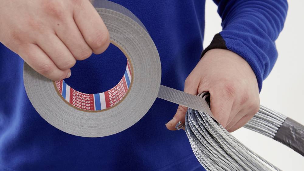 tesa STRONG 04662-00086-02 Gewebeklebeband tesa® Professional Silber (L x B) 50 m x 48 mm 1 St.-3