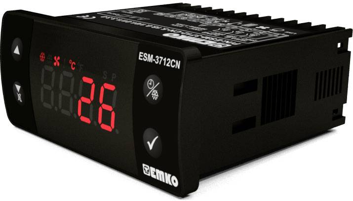 Ein schwarzes digitales Temperaturregelgerät zeigt die Zahl '26' in roten LED-Zahlen an. Markierung: ESM-3712CN.