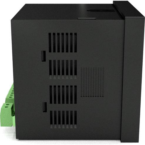 Schwarzes Elektronikgehäuse mit Belüftungsschlitzen und grünem Steckkartenanschluss auf der Rückseite.