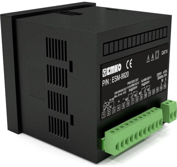 Ein schwarzes elektrisches Steuergerät mit grünen Anschlussklemmen auf der Vorderseite. Der Herstellername 'Emko' ist sichtbar.