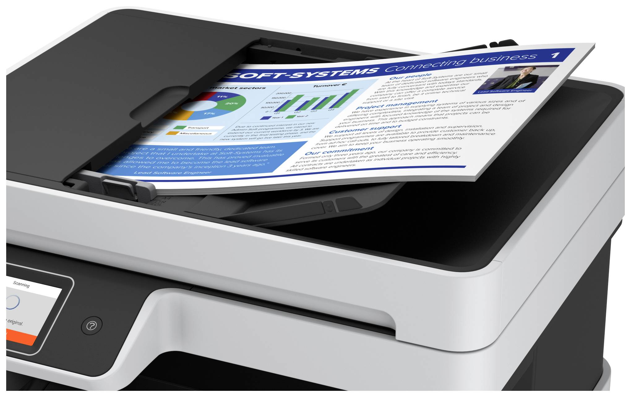 Ein Multifunktionsdrucker scannt ein Dokument mit Diagrammen und Text über Geschäftskommunikation. Der Drucker hat ein Touch-Display.