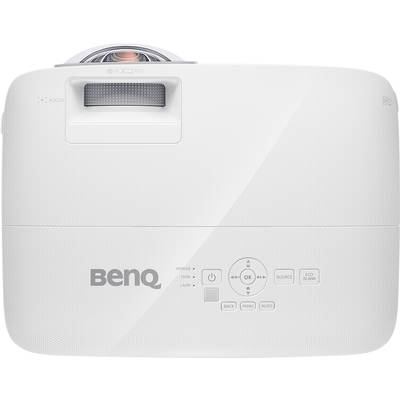 Ein weißer Projektor von BenQ mit Markenlogo und Bedienelementen für Power, Quelle und Autoeinstellung auf der Oberseite.