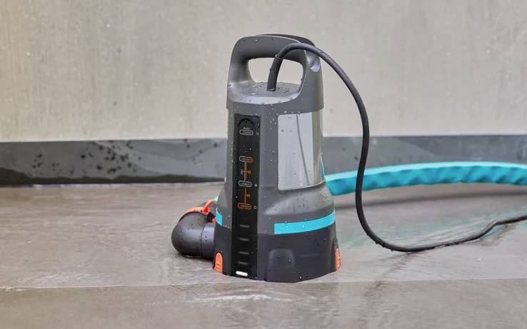 GARDENA 09034-61 Gardena 9034-61, Schwarz, Edelstahl, Edelstahl, 10 m, 11000 l/h, 7 m, 7 m Klarwasser-Tauchpumpe 11.000 -1