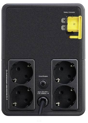 Vier schwarze Steckdosen auf einem elektrischen Gerät mit gelbem Batterieanschluss. Beschriftet mit 'Circuit Breaker'.