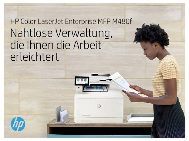 HP Color LaserJet Enterprise MFP M480f mit deutscher Überschrift über müheloses Management; eine Frau überprüft Dokumente neben dem Drucker.