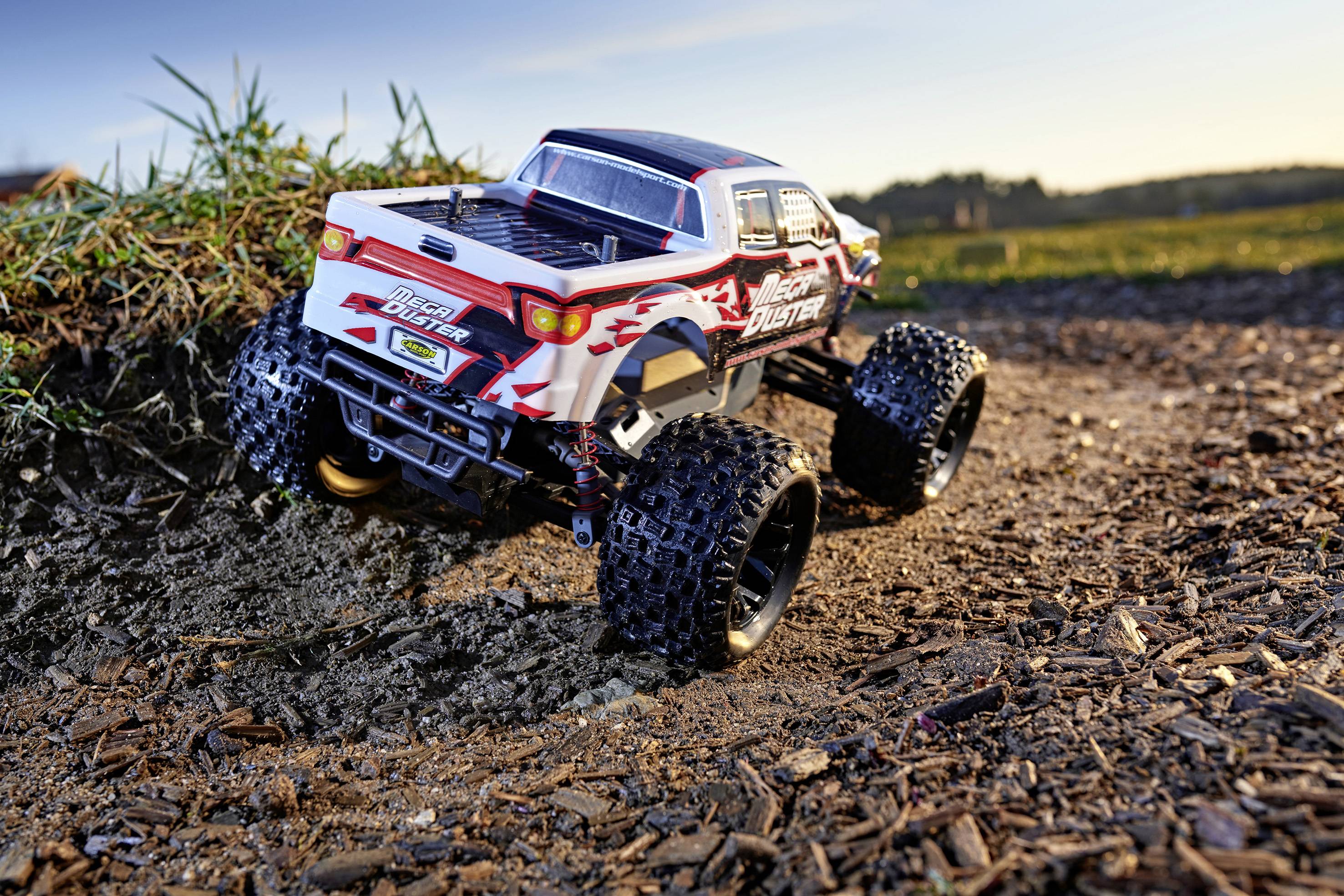 Carson Modellsport Mega Duster FE 1:10 RC Modellauto Elektro Monstertruck 100% RtR 2,4 GHz inkl. Akku, Ladegerät und Sen-1