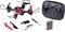 'Eine rot-schwarze Spielzeugdrohne mit Fernbedienung, USB-Ladegerät, Schraubenzieher, Ersatzpropeller und Batterien.'