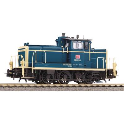 Blau-gelbe Lokomotive der Deutschen Bahn mit der Nummer 360 819-8. Sie steht auf einem Gleis, seitliche Ansicht.