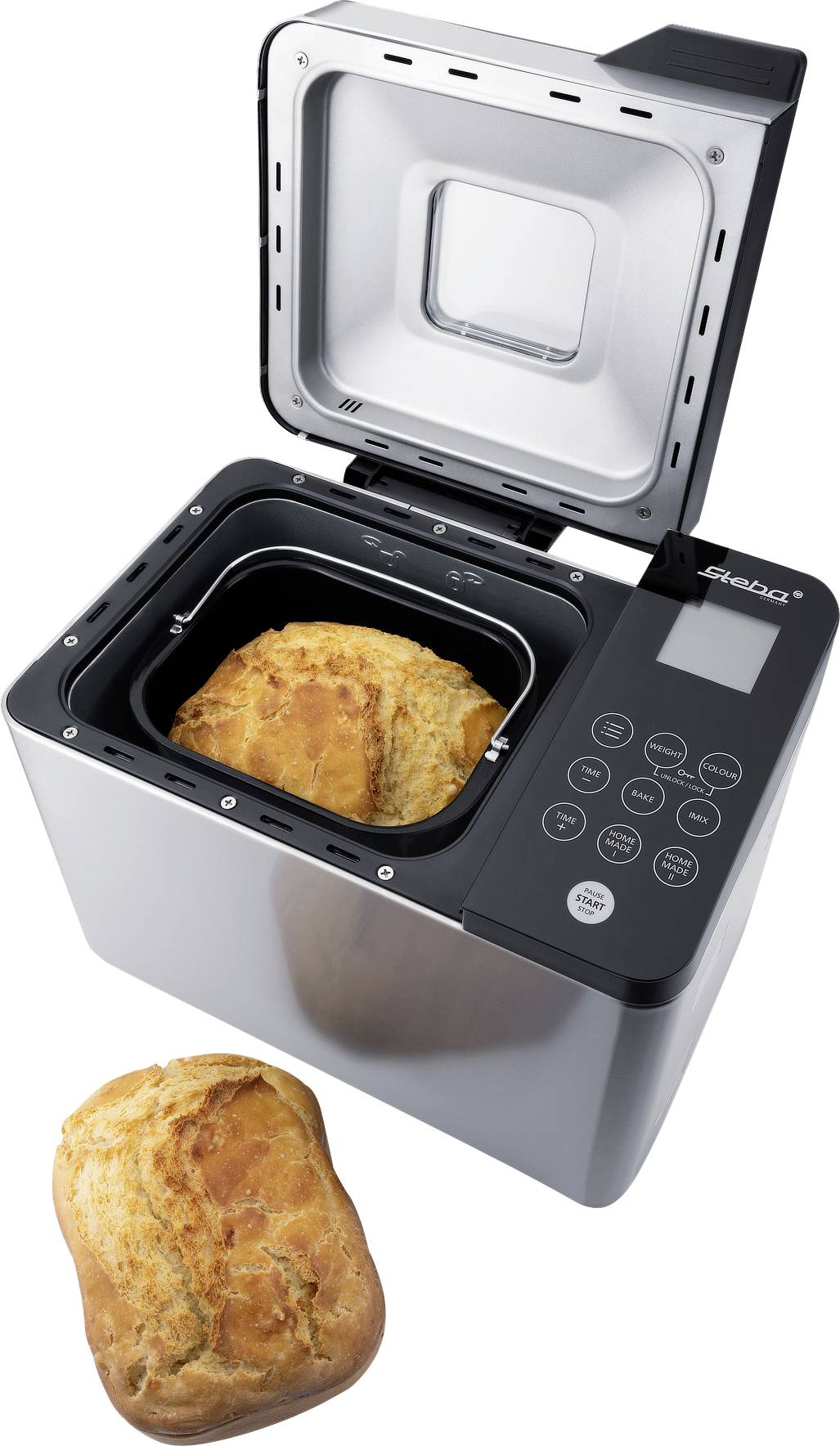 'Brotbackautomat mit geöffnetem Deckel zeigt gebackenes Brot im Inneren, zweites Brot daneben. Digitale Bedienoberfläche sichtbar.'