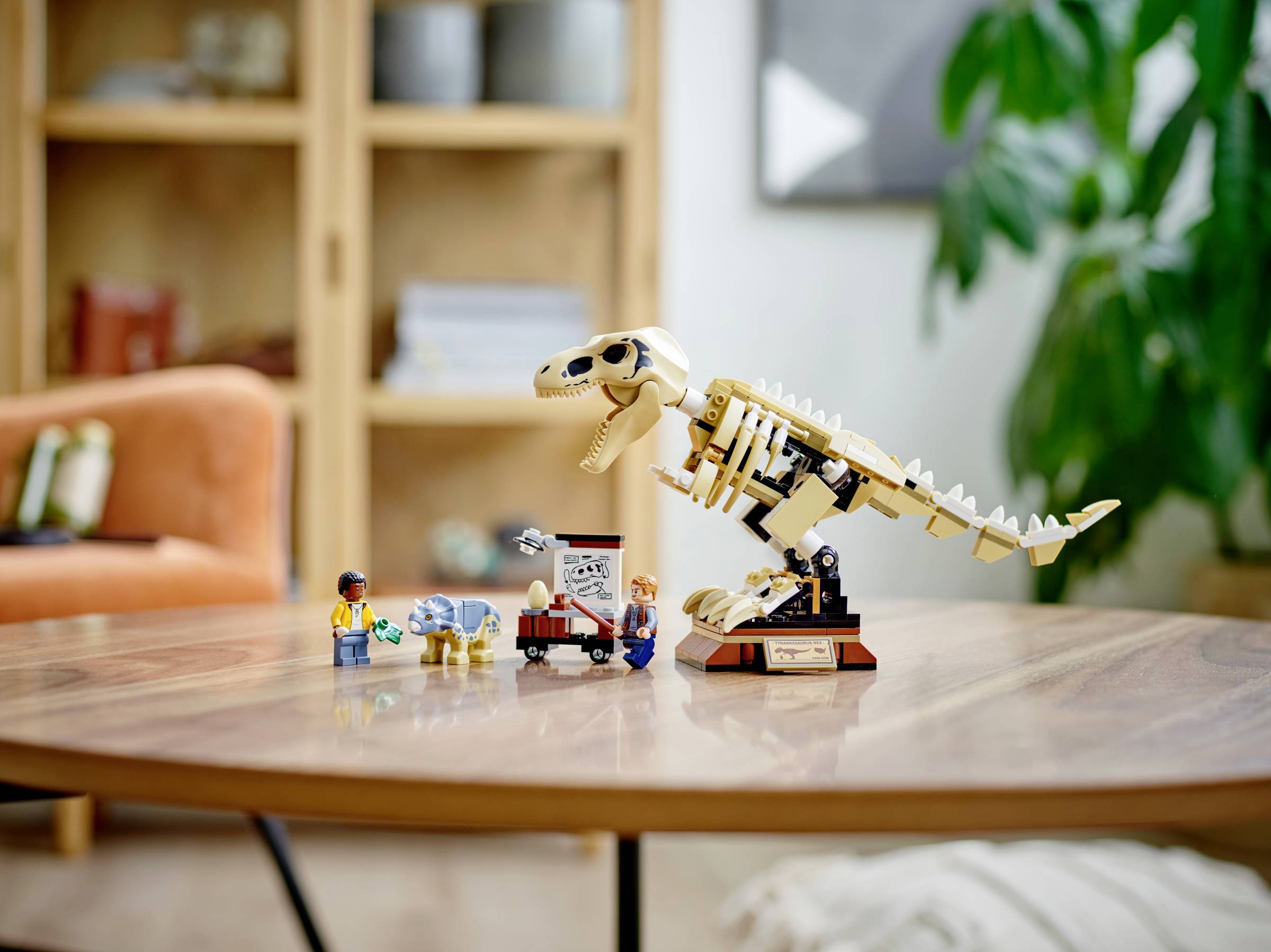 LEGO® Jurassic World™ T. Rex-Skelett in der Fossilienausstellung 76940-4